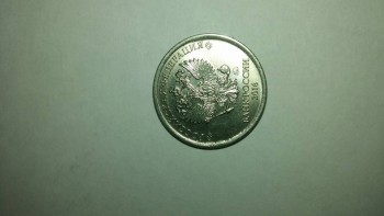 Возле канта это брак? 1 рубль